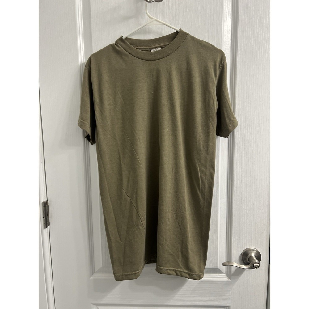 UNICOR Military Issue Tan T-Shirt Mens Medium 100% Polyester 8415-01-630-5527